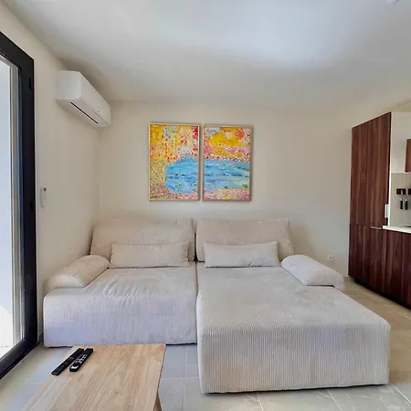 Le Travolta Avec Merveilleuse Terrasse, Chic Et Lumineux A Deux Pas Du Centre-ville Apartment *